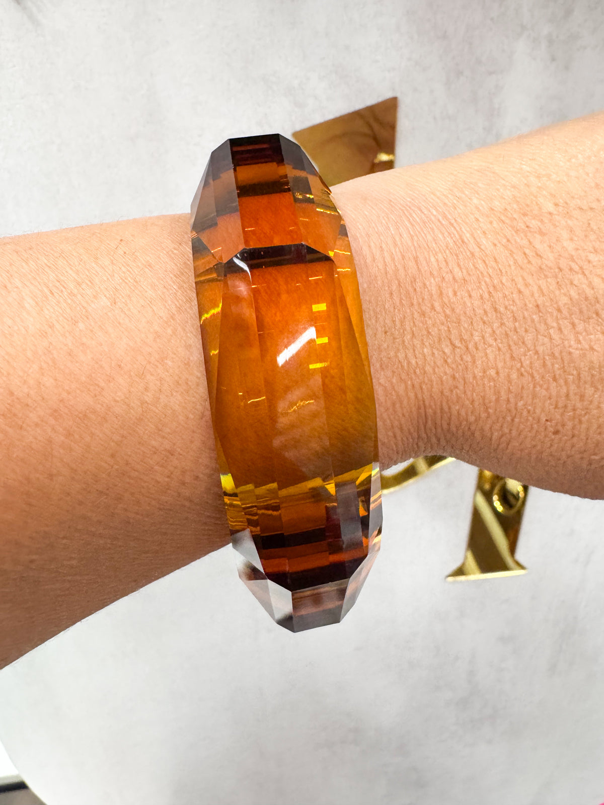 Pulseira Rígida de Cristal Facetado – Brilho