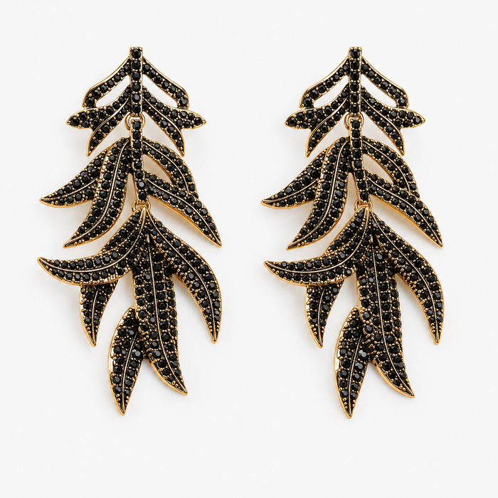 Brinco Longo de Folhas com Strass – Refinamento