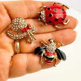 Trio de Broches Joaninha, Abelha e Chapéu com Strass – Encanto